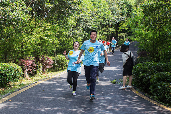 EBET易博组织开展迎&ldquo;五一&rdquo;庆祝建司60周年智跑竞赛活动