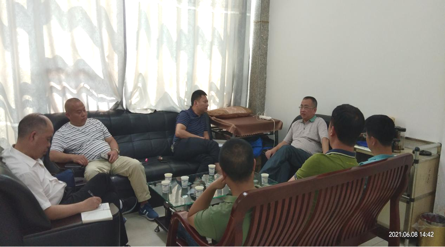 谷运东一行到安仁对各项工作及“乡村行”工作进行调研